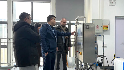 阿泰細(xì)實(shí)地考察 阿泰細(xì)實(shí)地考察